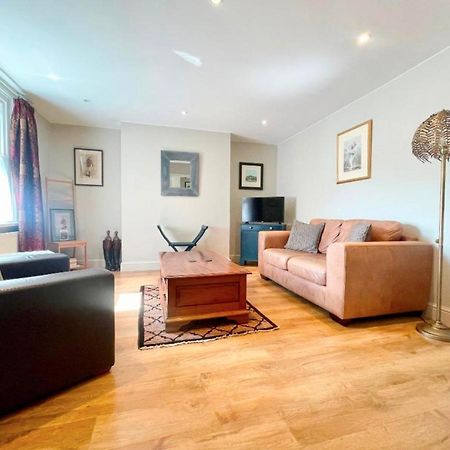 Cheltenham Central Apartment, Parking, Close bars&Restaurants Buitenkant foto