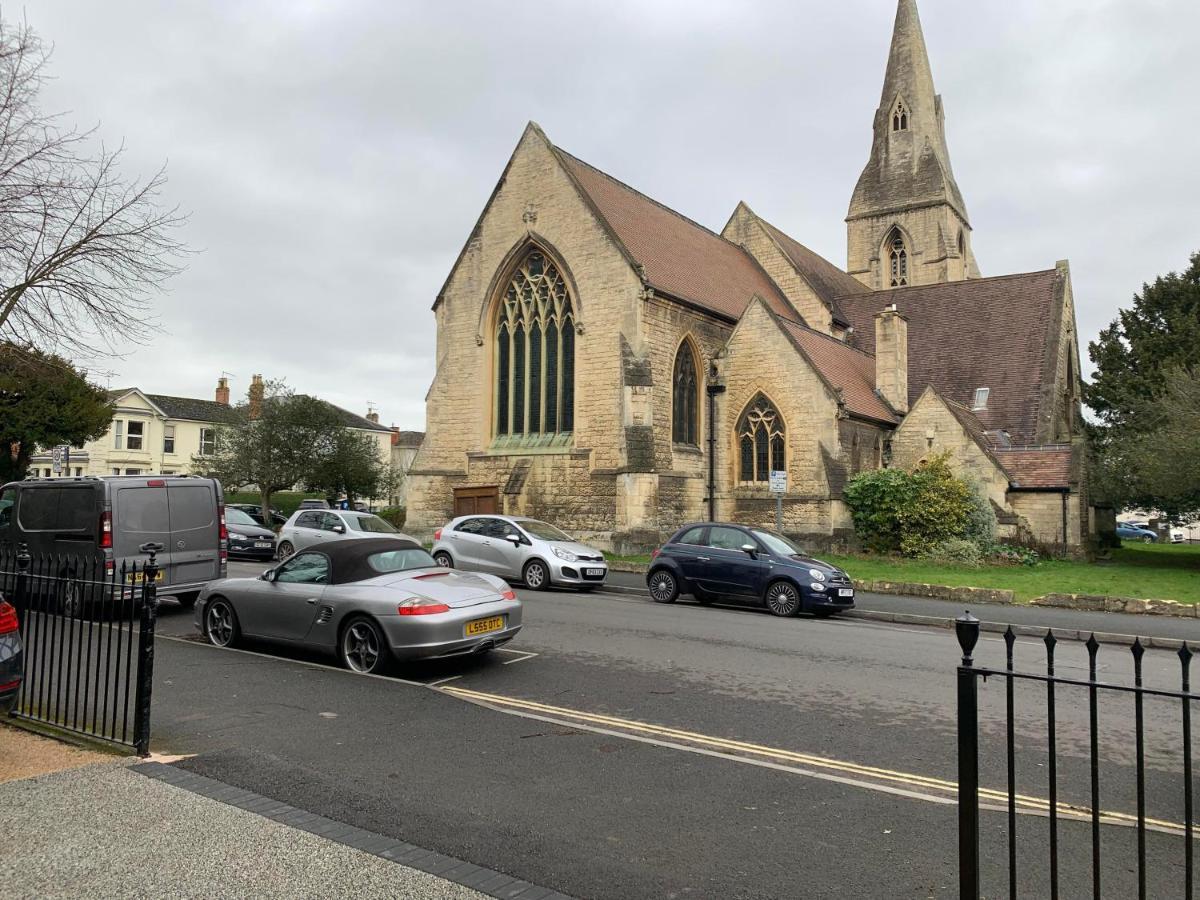 Cheltenham Central Apartment, Parking, Close bars&Restaurants Buitenkant foto