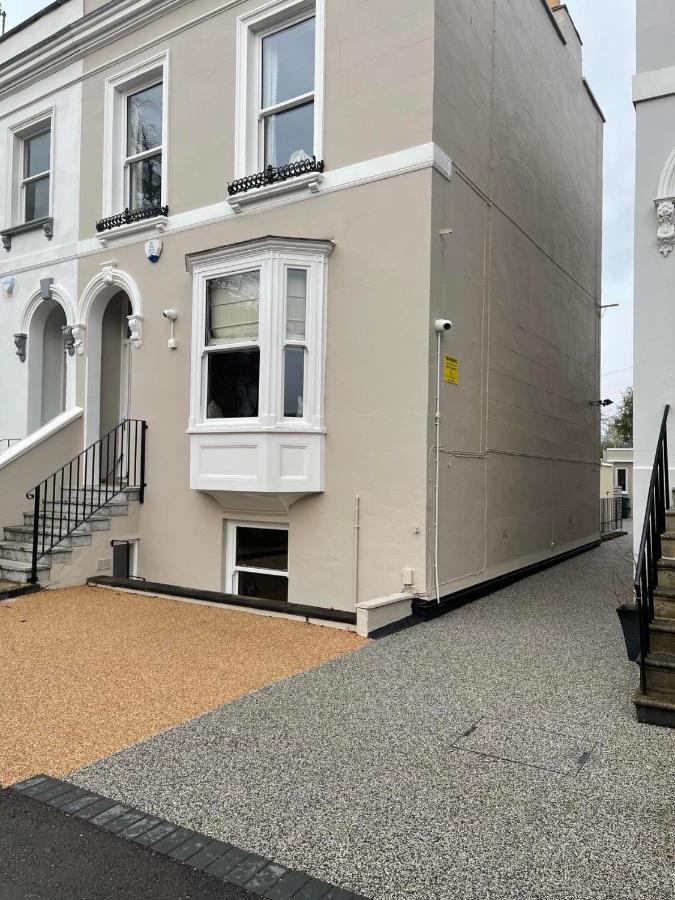 Cheltenham Central Apartment, Parking, Close bars&Restaurants Buitenkant foto